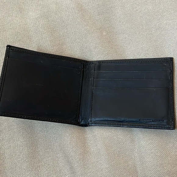 Wallet - Picture 3 of 4